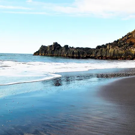 Brisas Del Roque Coastline In 加拉奇科